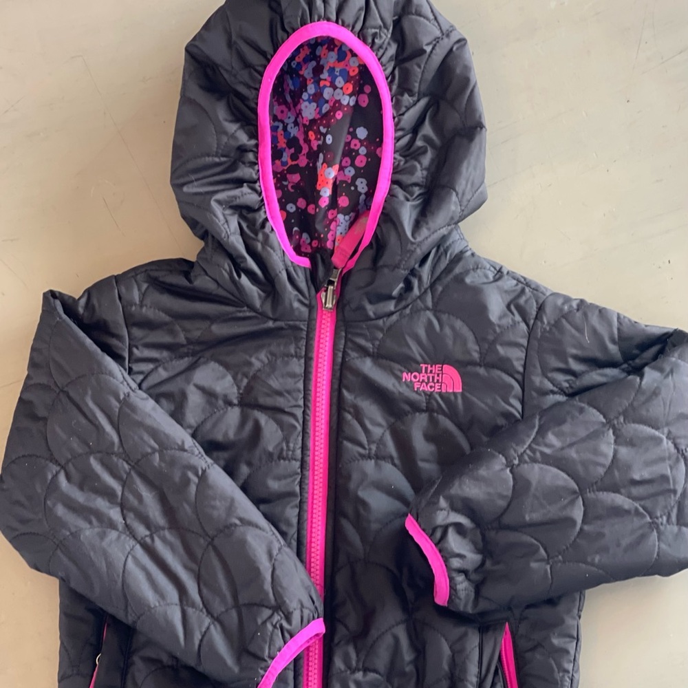 North Face Thermoball Hooded Reversible Girls’ Jacket, Black/Pink, Size 4T